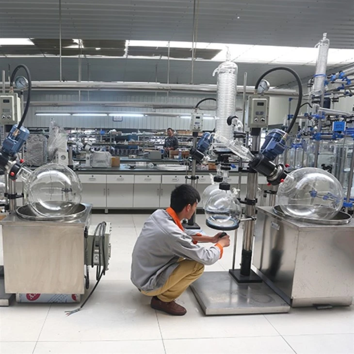 Rotary Evaporator With Chiller And Vacuum Pump